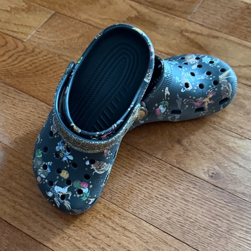 Kids' Gray Clogs with Fun Print